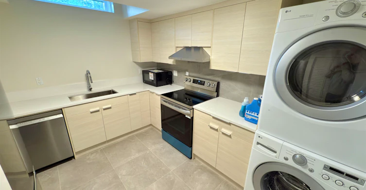 4000 West 3rd Avenue, Vancouver, BC, V6R 1N4 - 13