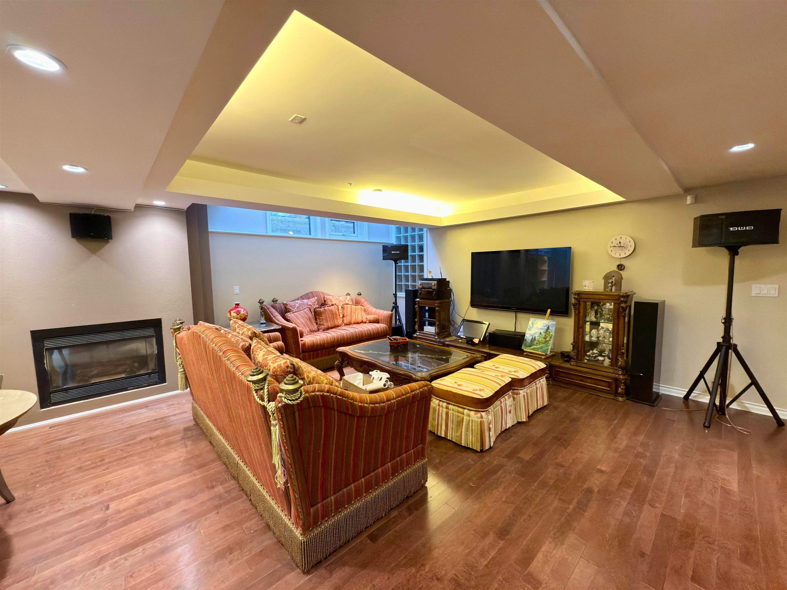 4000 West 3rd Avenue, Vancouver, BC, V6R 1N4 - 6