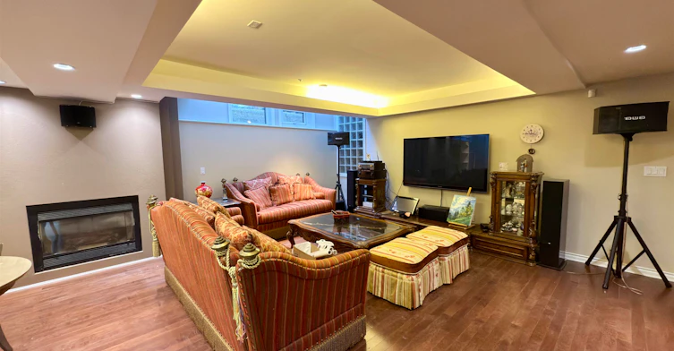 4000 West 3rd Avenue, Vancouver, BC, V6R 1N4 - 6
