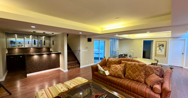 4000 West 3rd Avenue, Vancouver, BC, V6R 1N4