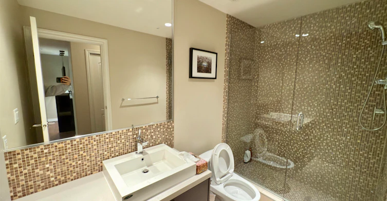 4000 West 3rd Avenue, Vancouver, BC, V6R 1N4 - 9