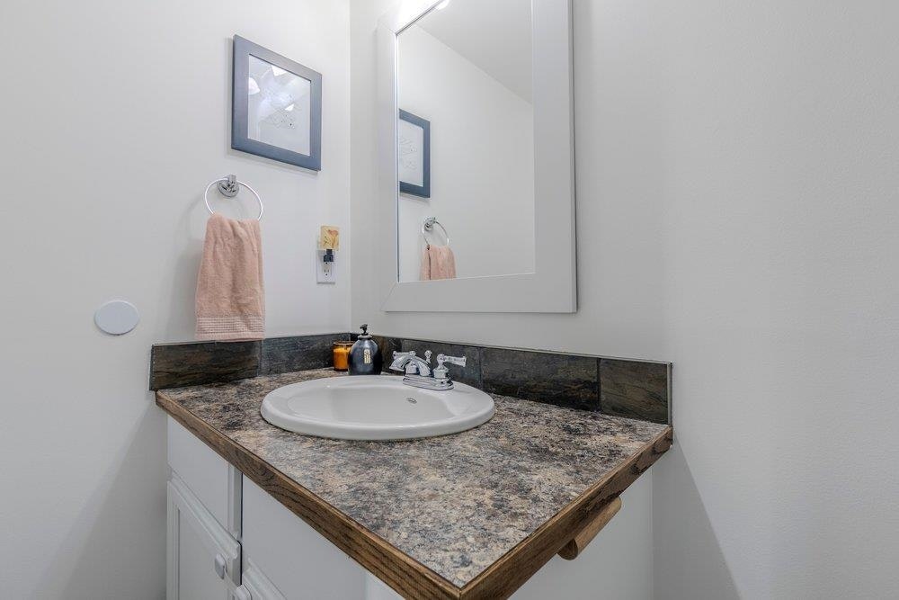 15-39752 Government Road, Squamish, BC, V8B 0G3 - 24