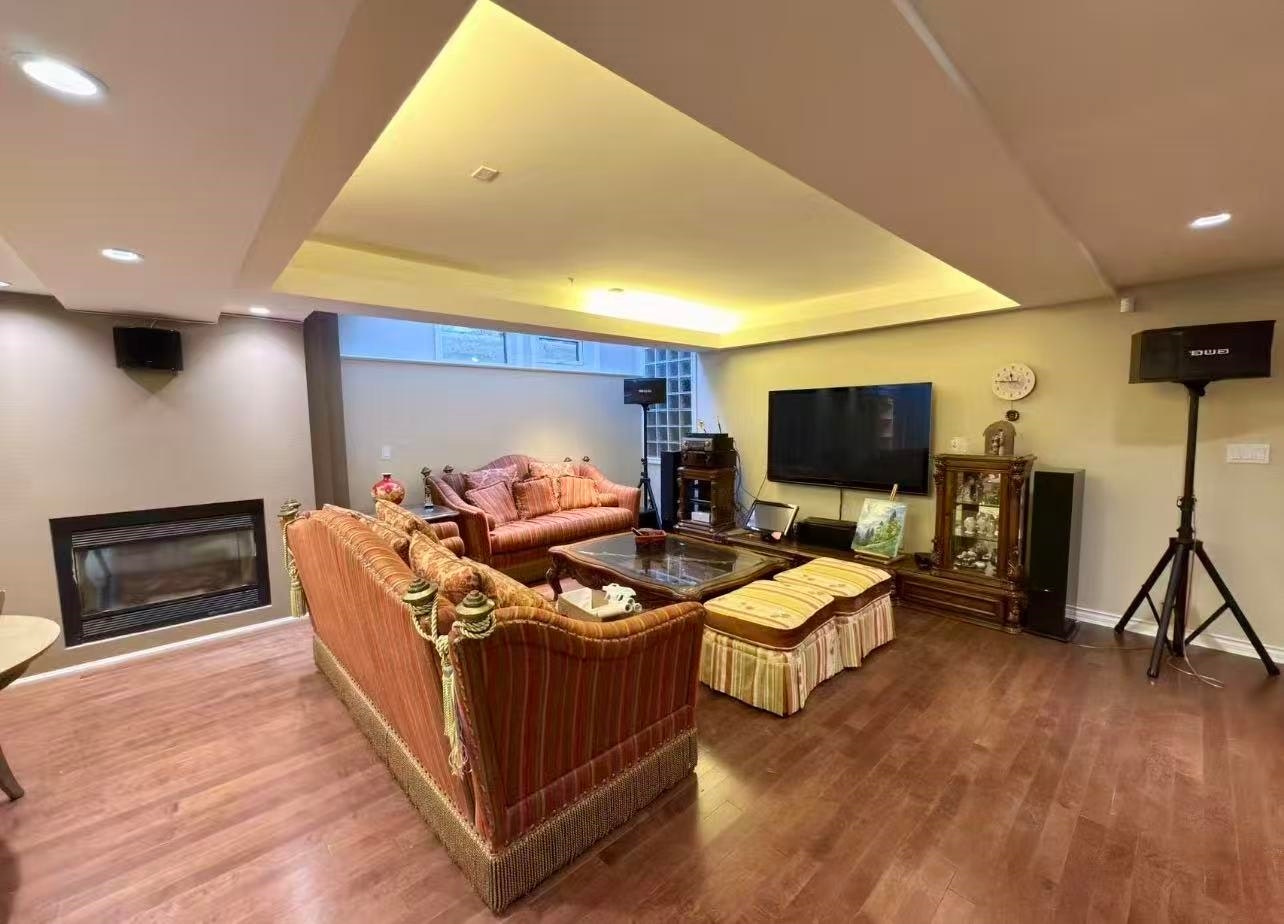4600 West 3rd Avenue, Vancouver, BC, V6R 1N4 - 6