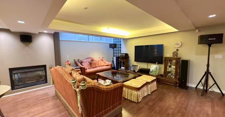 4600 West 3rd Avenue, Vancouver, BC, V6R 1N4 - 6