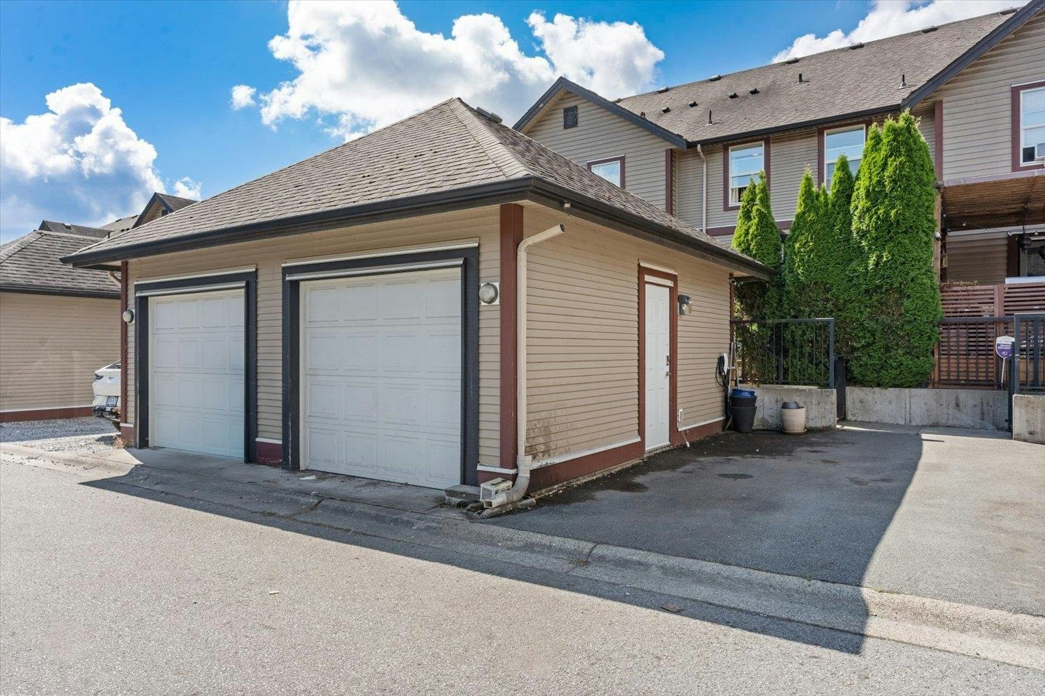 6944 208a Street, Langley, BC, V2Y 0G1 - 35