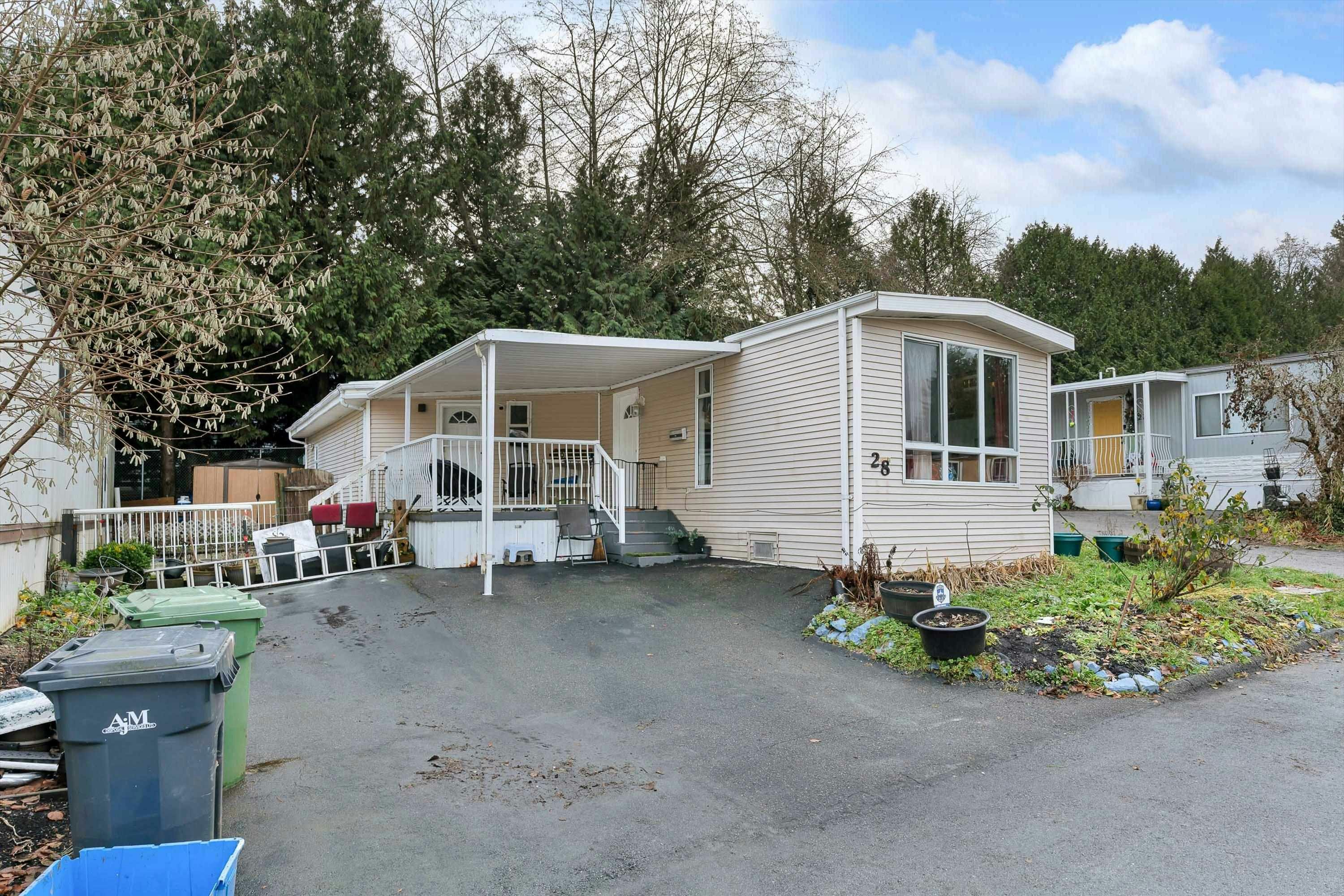 28-8220 King George Boulevard, Surrey, BC, V3W 5C2