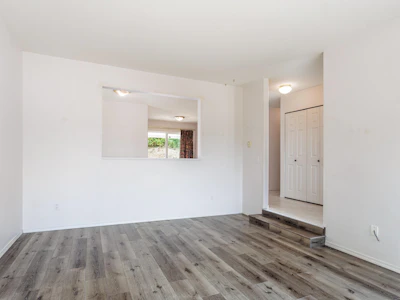 5728 Trail Avenue - 5