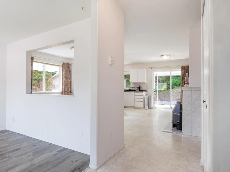5728 Trail Avenue, Sechelt, BC, V7Z 0L8 - 6