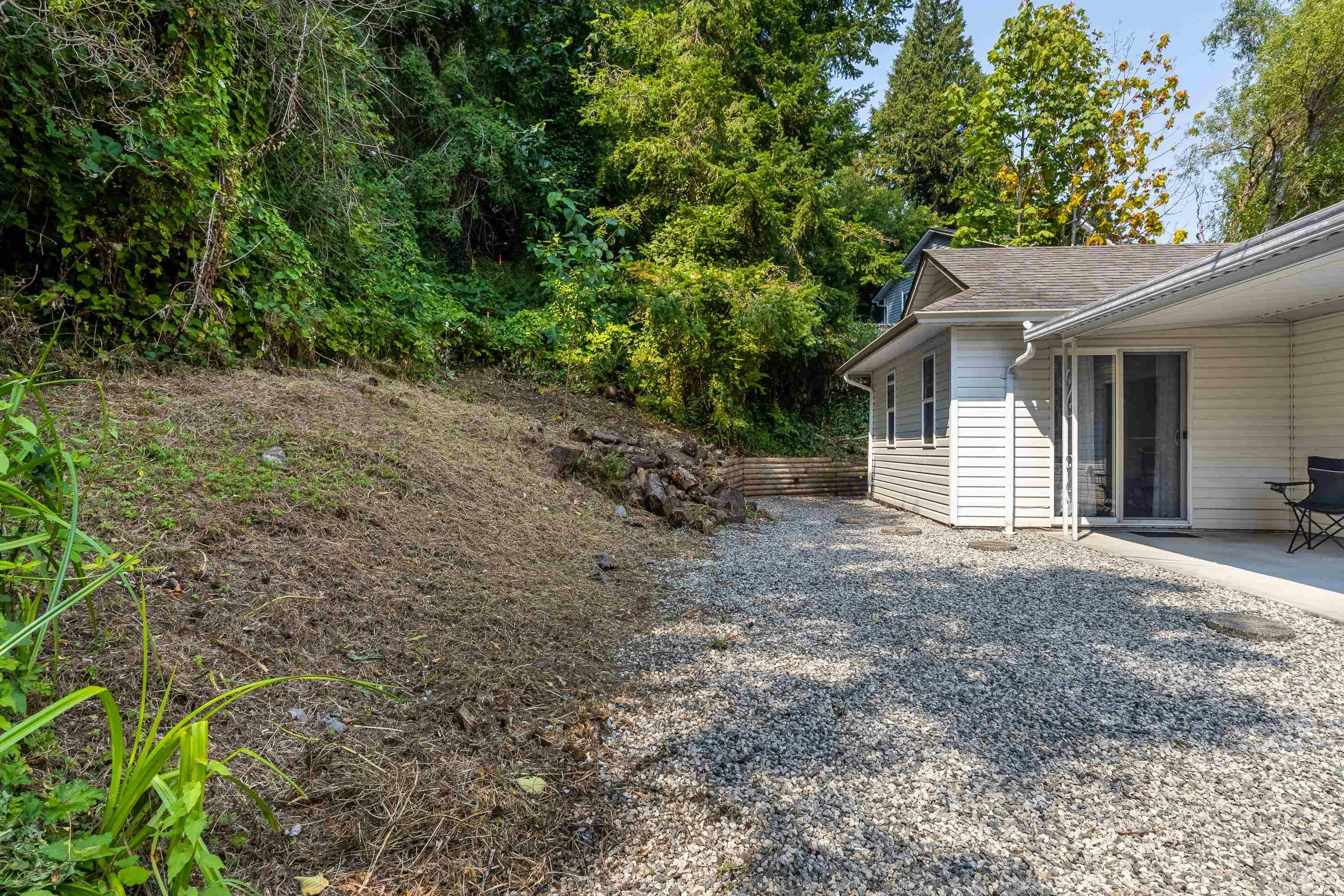 5728 Trail Avenue, Sechelt, BC, V7Z 0L8 - 33