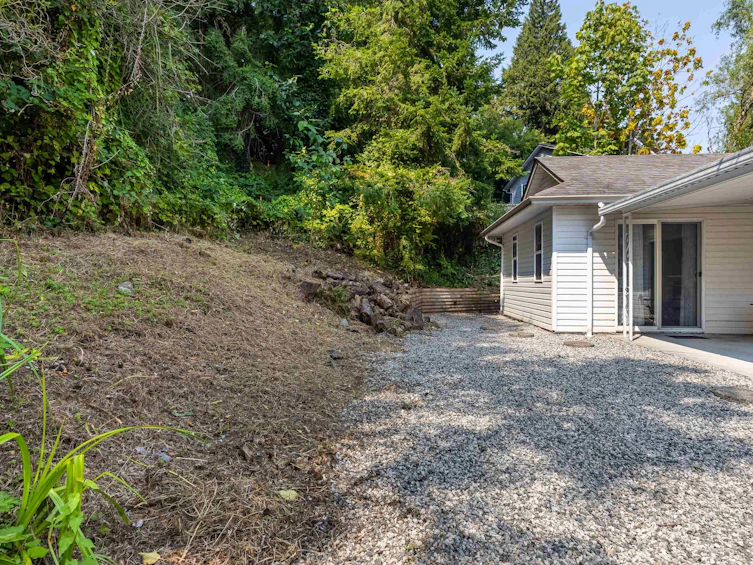 5728 Trail Avenue, Sechelt, BC, V7Z 0L8 - 33