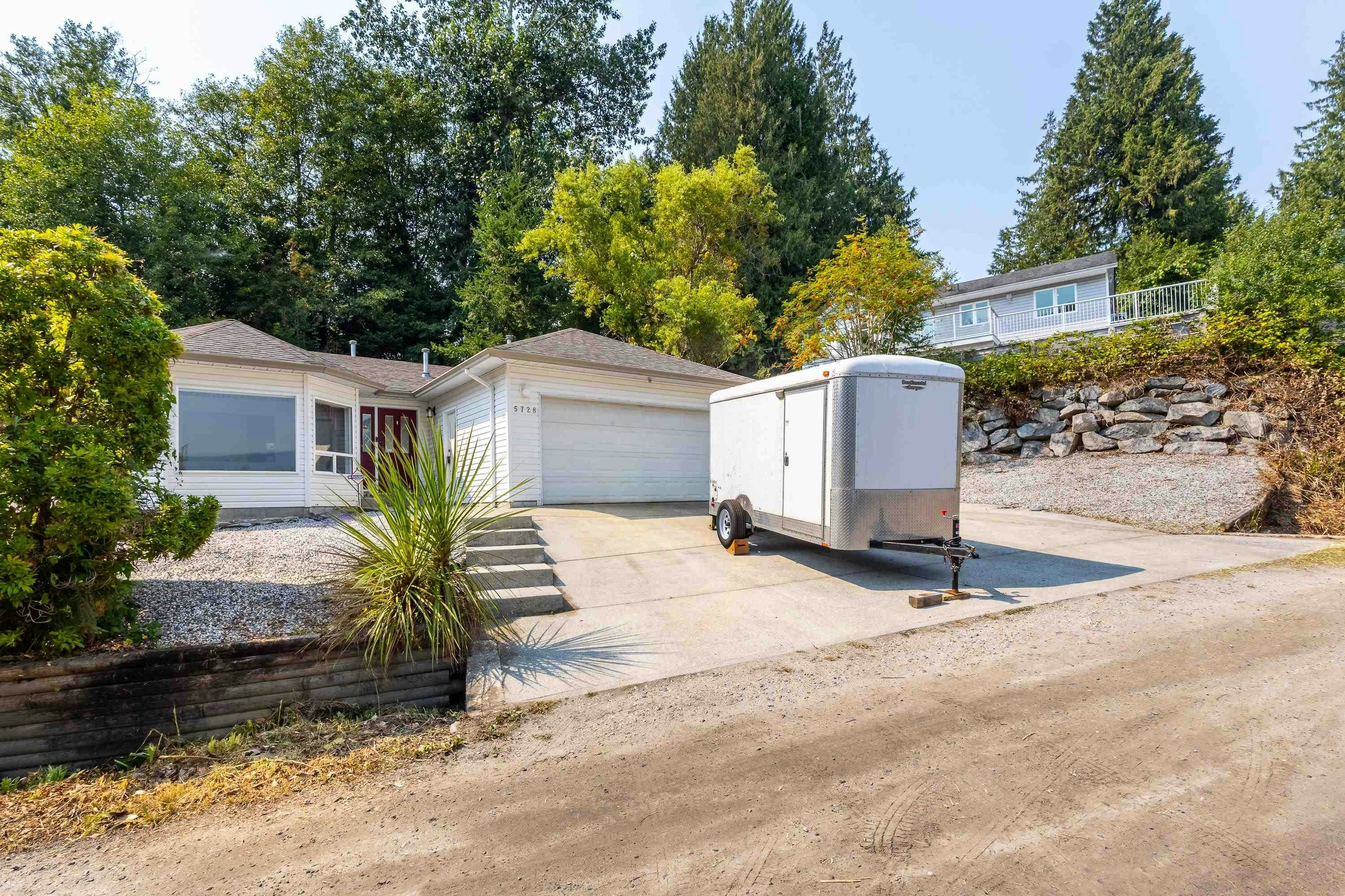 5728 Trail Avenue, Sechelt, BC, V7Z 0L8 - 37