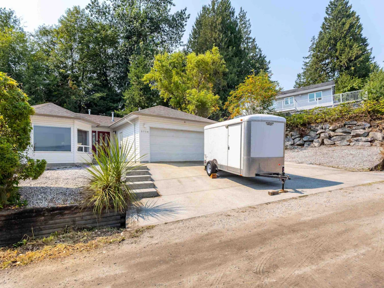 5728 Trail Avenue, Sechelt, BC, V7Z 0L8 - 37