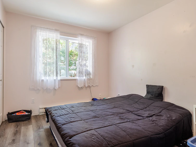 5728 Trail Avenue, Sechelt, BC, V7Z 0L8 - 19