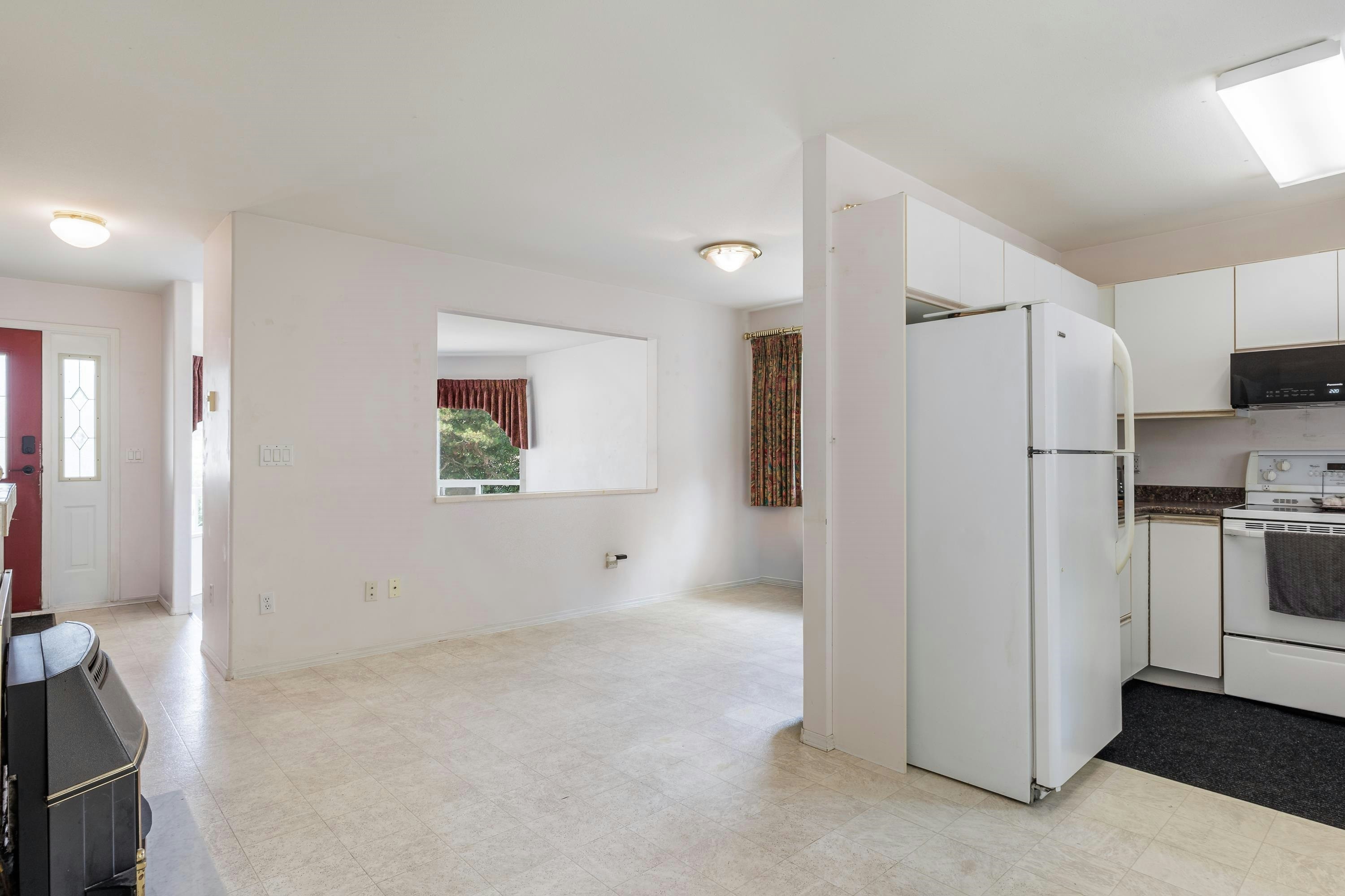 5728 Trail Avenue, Sechelt, BC, V7Z 0L8 - 16