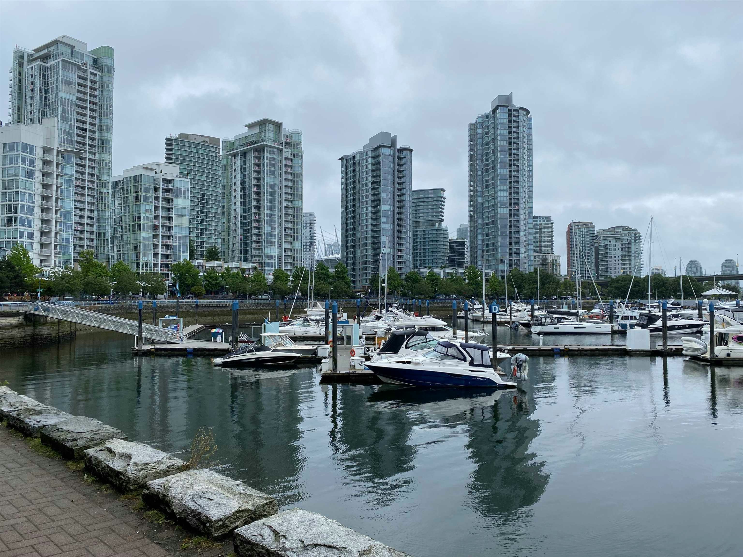 1505-193 Aquarius Mews, Vancouver, BC, V6Z 2Z2 - 12