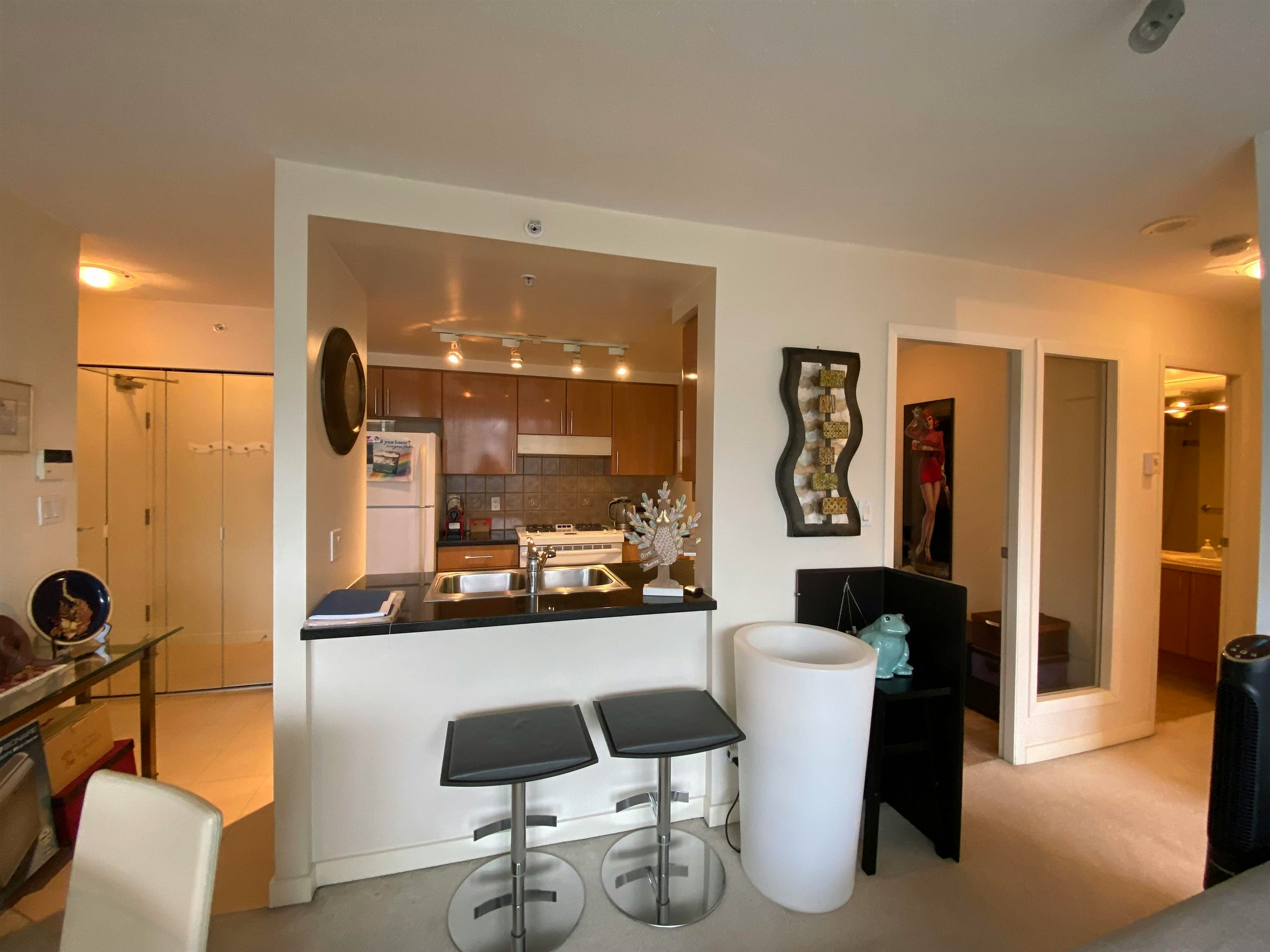 1505-193 Aquarius Mews, Vancouver, BC, V6Z 2Z2 - 17