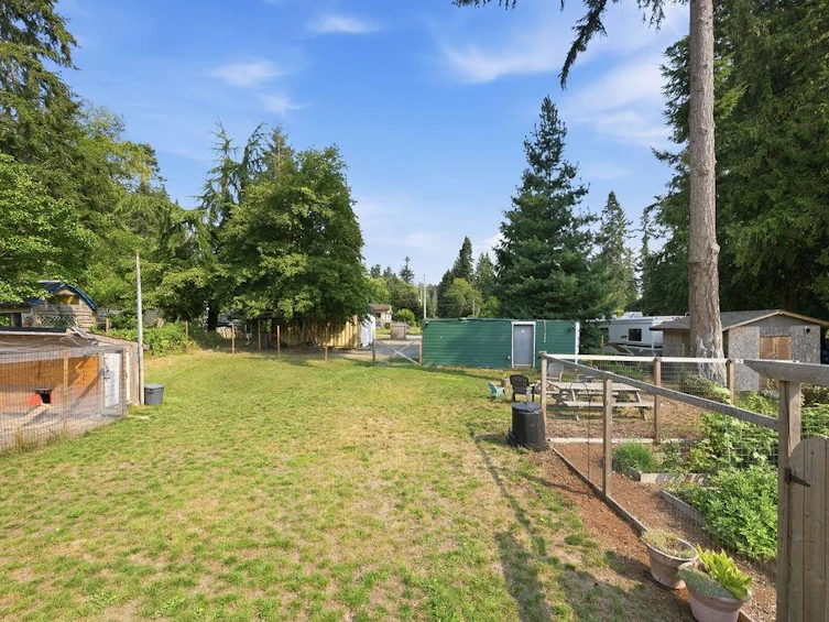 1022 Rosamund Road, Gibsons, BC, V0N 1V3 - 33