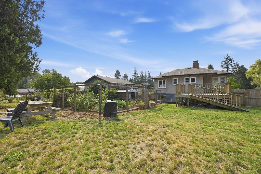 1022 Rosamund Road - 3