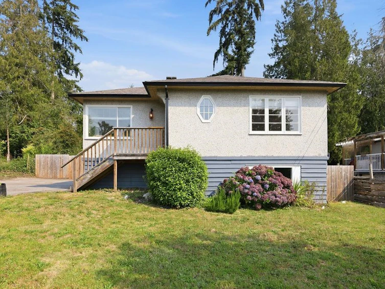 1022 Rosamund Road, Gibsons, BC, V0N 1V3