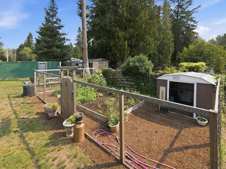 1022 Rosamund Road, Gibsons, BC, V0N 1V3 - 32