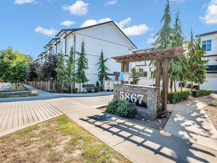32-5867 129 Street, Surrey, BC, V3X 0J4