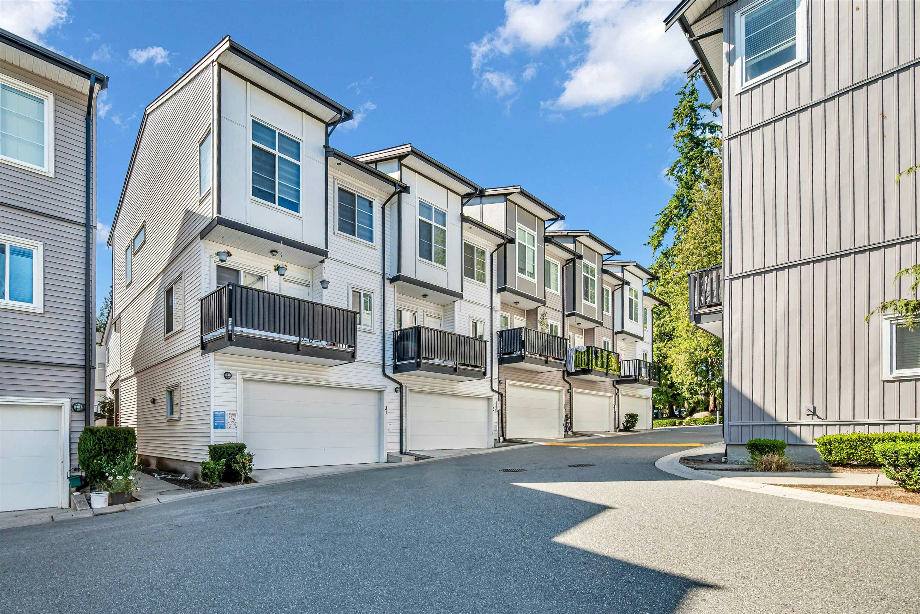 32-5867 129 Street - 2