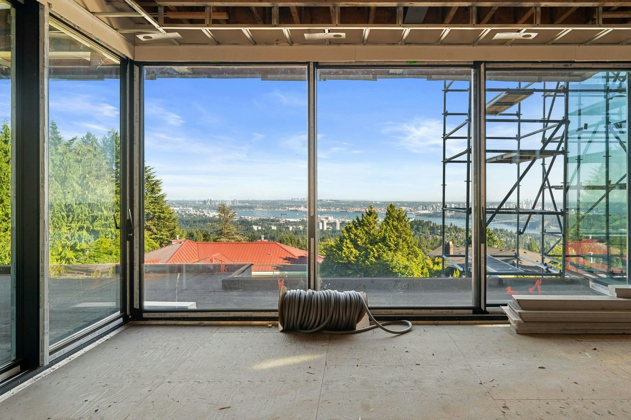 1424 Sandhurst Place, West Vancouver, BC, V7S 2P3 - 17
