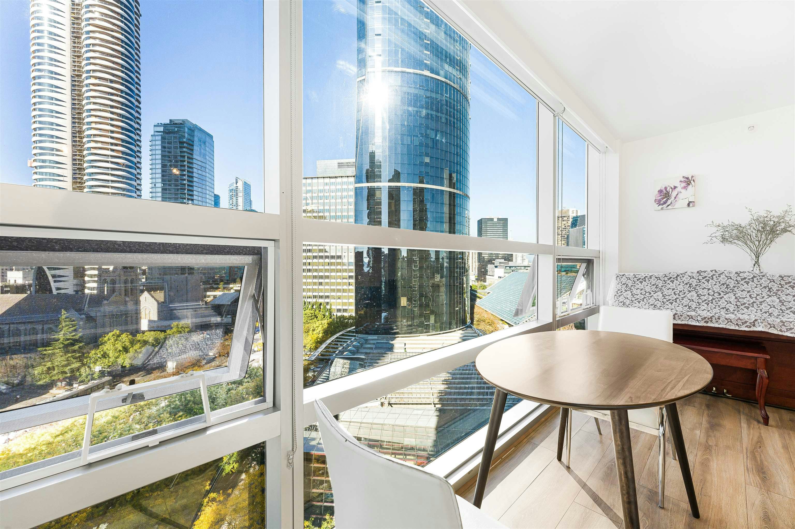 1406-1050 Burrard, Vancouver, BC, V6Z 2S3 - 10