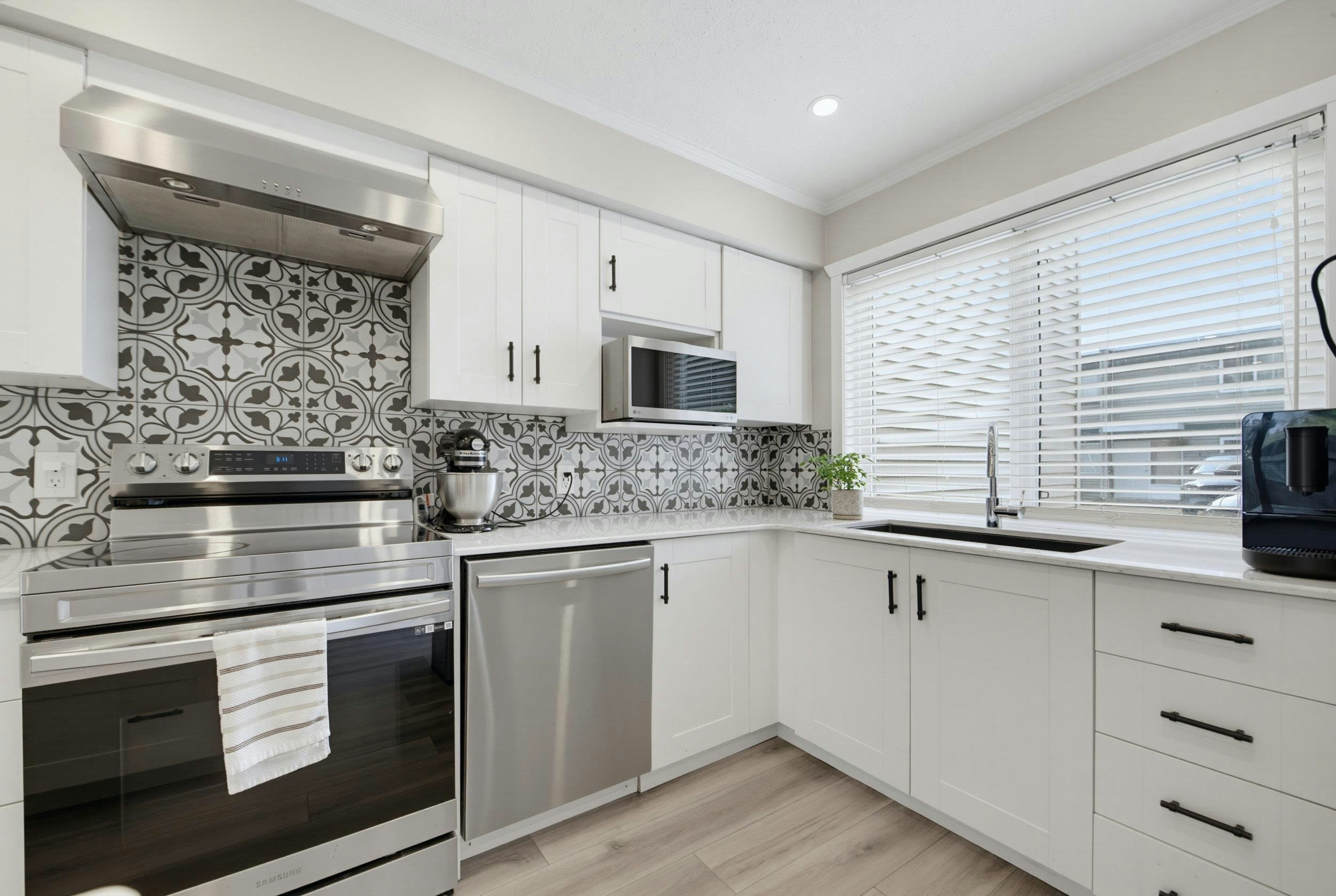 16-4959 57 Street, Delta, BC, V4K 3E7