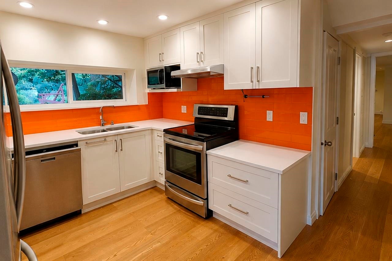 1027 Gatensbury Road, Port Moody, BC, V3H 2P3 - 2