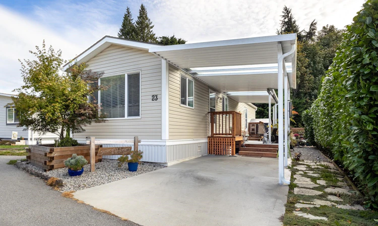 23-4496 Sunshine Coast Highway