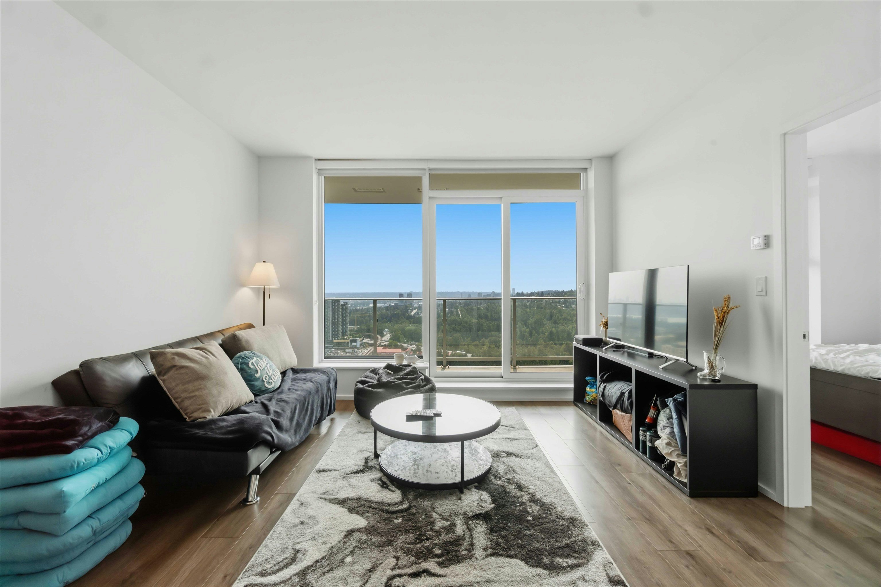26xx-3833 Evergreen Place, Burnaby, BC, V3J 0M2