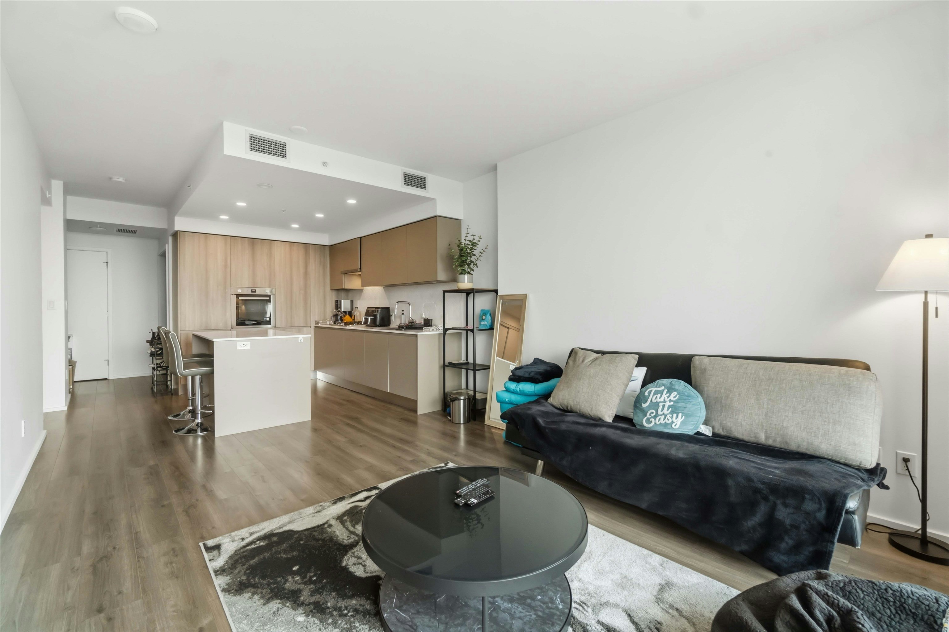 26xx-3833 Evergreen Place, Burnaby, BC, V3J 0M2 - 3