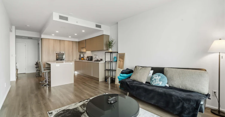 26xx-3833 Evergreen Place, Burnaby, BC, V3J 0M2 - 3