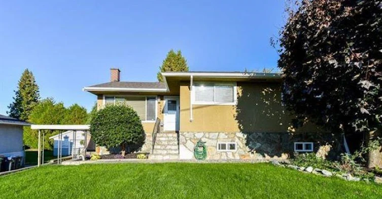 Lower-9686 Princess Drive, Surrey, BC, V3V 2T4