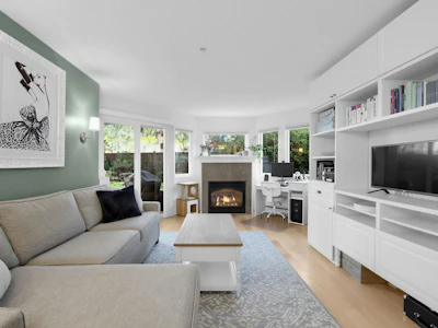 211-7139 18th Avenue - 2