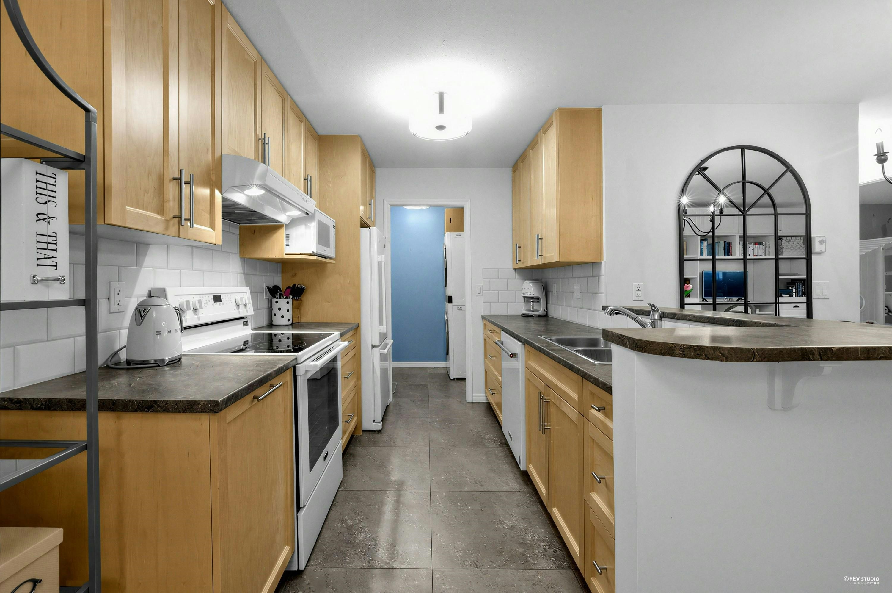 211-7139 18th Avenue, Burnaby, BC, V3N 4Z3 - 16