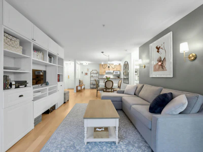 211-7139 18th Avenue - 5