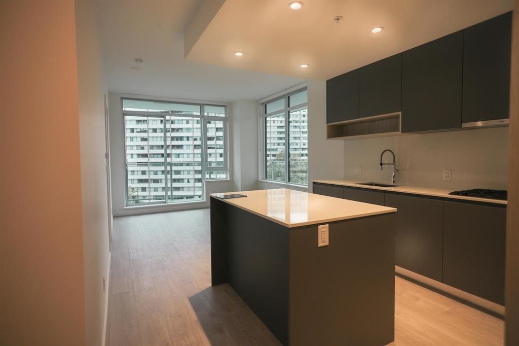 642-6500 Minoru Boulevard - 2