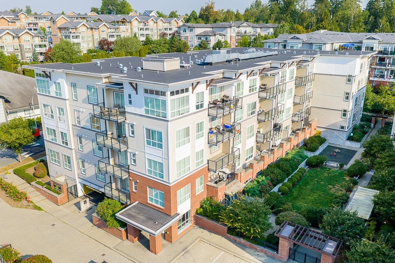 302-6468 195a Street, Surrey, BC, V4N 6R6