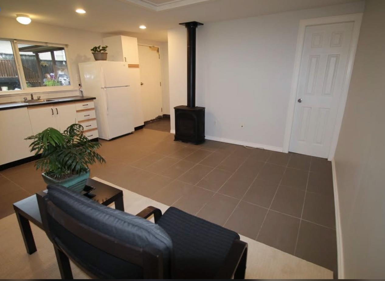 737 Robinson, Coquitlam, BC, V3J 4E9 - 4