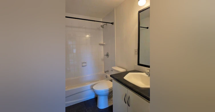 737 Robinson, Coquitlam, BC, V3J 4E9 - 9