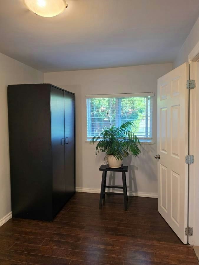 737 Robinson, Coquitlam, BC, V3J 4E9 - 7