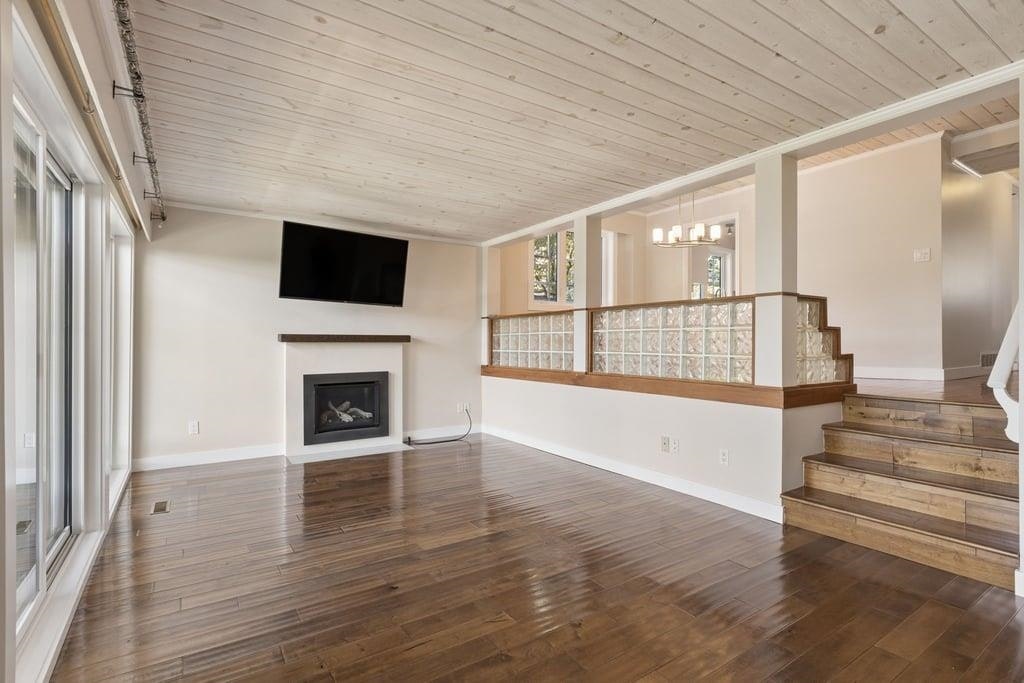 1056 Lillooet Road, North Vancouver, BC, V7J 2H8 - 3