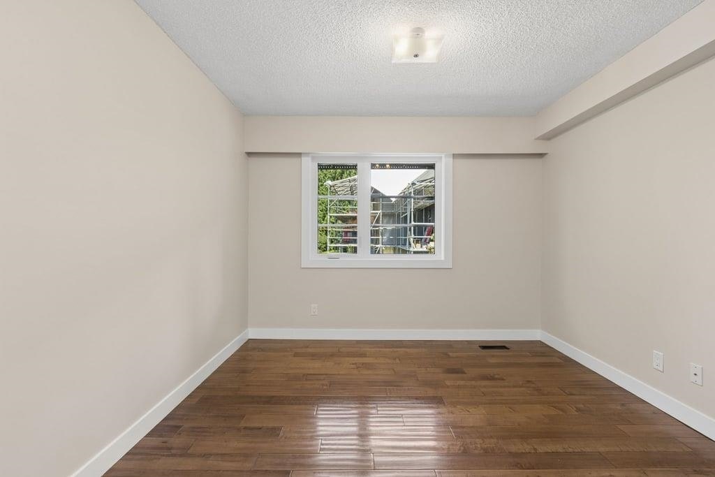 1056 Lillooet Road, North Vancouver, BC, V7J 2H8 - 17