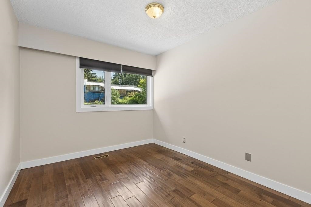 1056 Lillooet Road, North Vancouver, BC, V7J 2H8 - 23