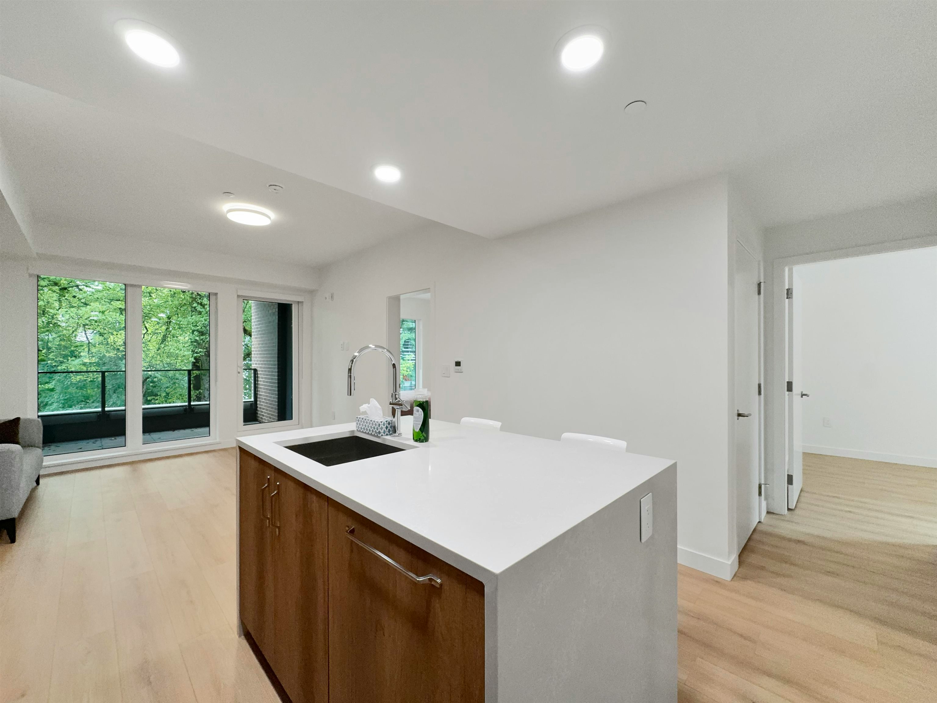 3xx-133 W 49th Avenue, Vancouver, BC, V5Y 0P8 - 5