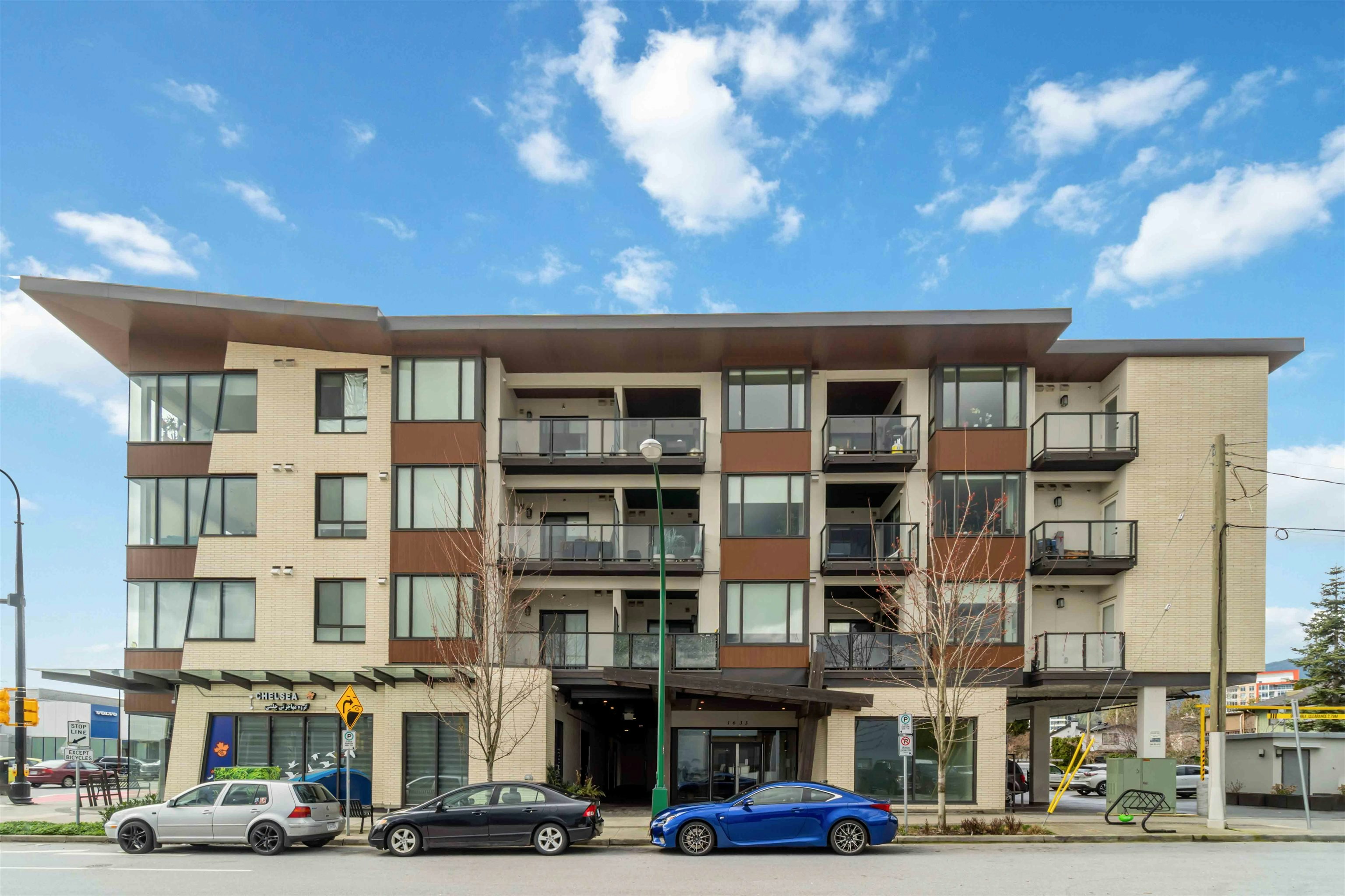 409-1633 Tatlow Avenue, North Vancouver, BC, V7P 2Z8