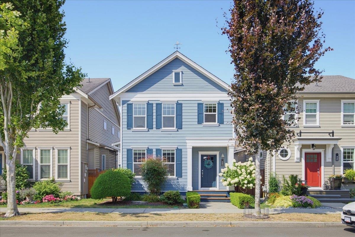 321 172a Street, Surrey, BC, V3Z 9P7