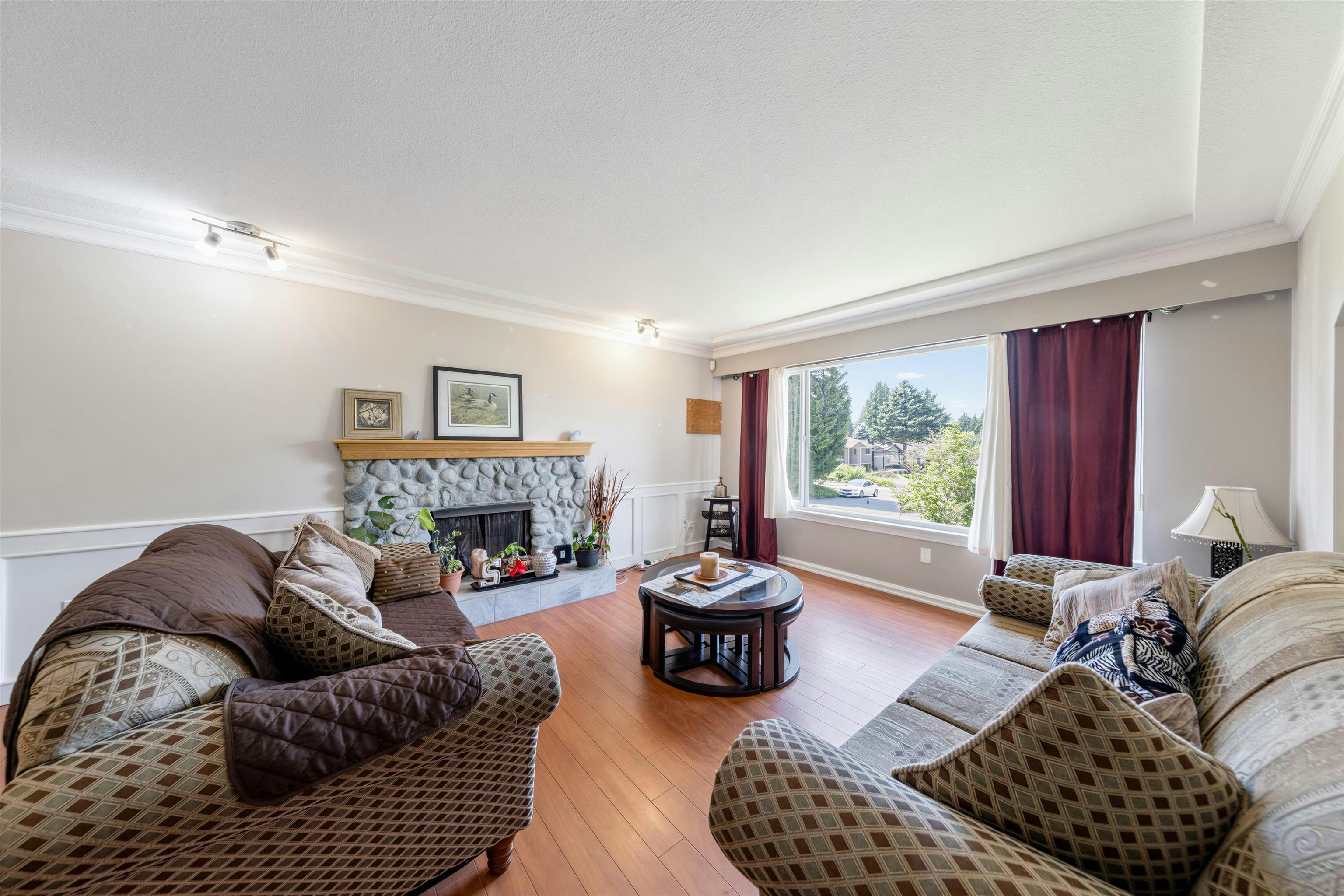11914 212 Street, Maple Ridge, BC, V2X 7X1 - 4